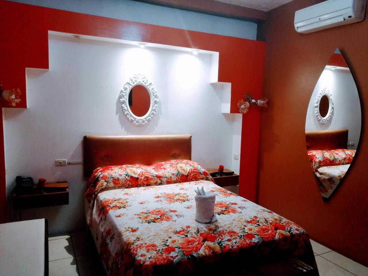 Stylus Hotel Iquitos Exteriör bild